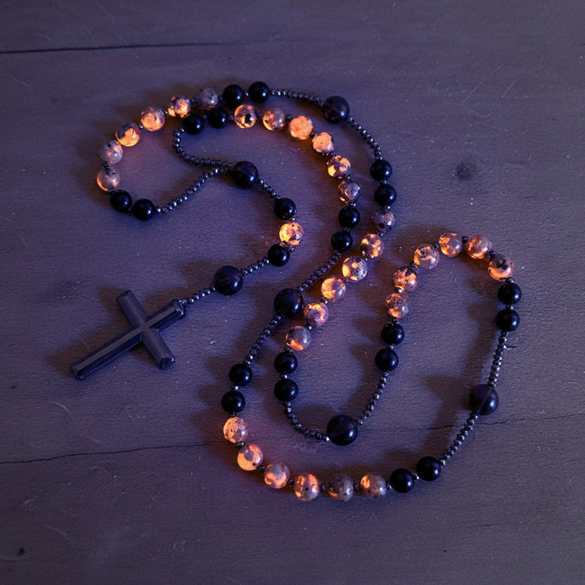 Collar Rosario de Obsidiana con Cruz - Vortex™