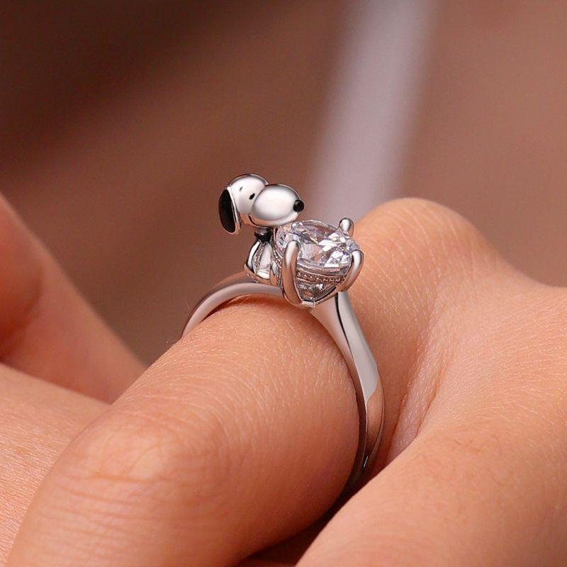 Anillo de Snoopy con diamante - SnoopRing™